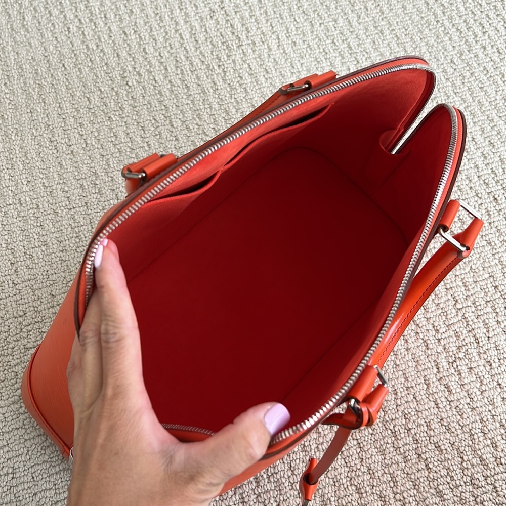 Louis Vuitton Alma GM in orange Epi Leather - Picture 7 of 11